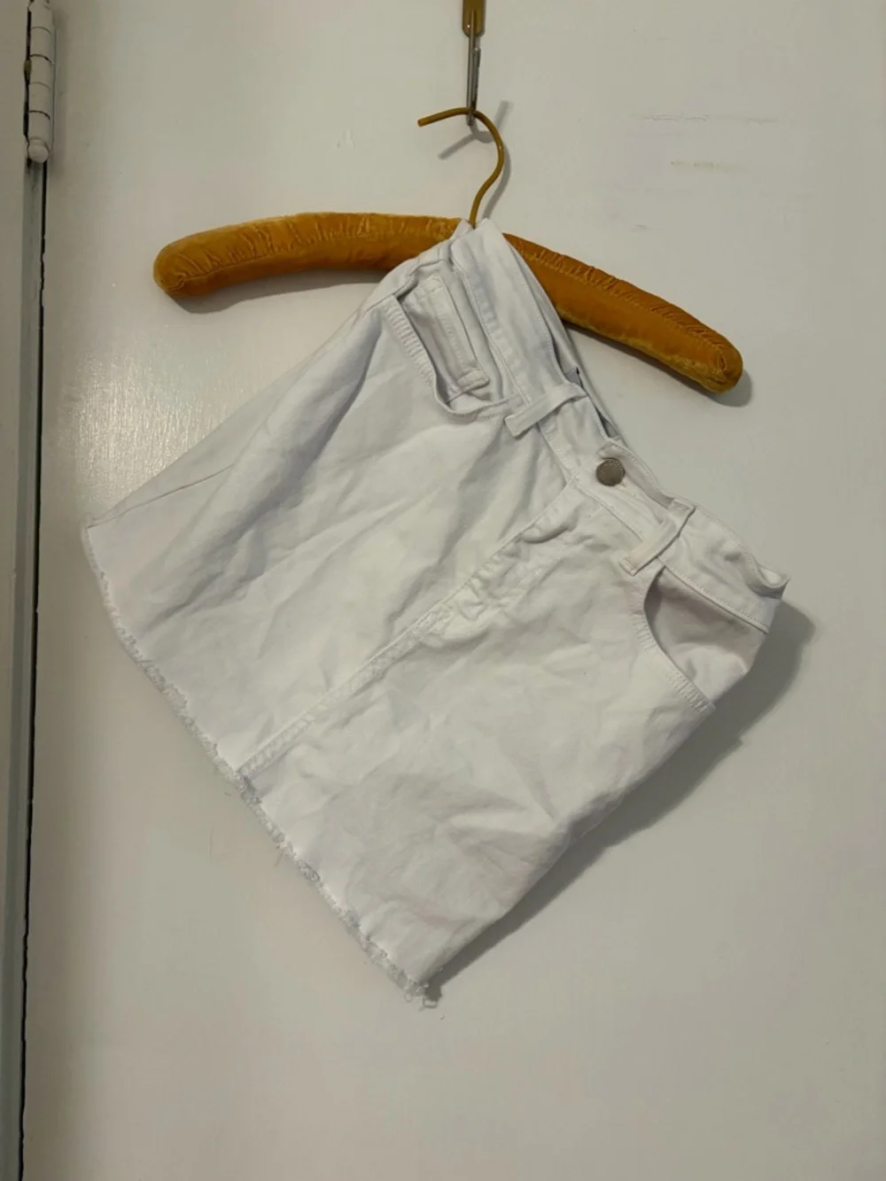 White Denim Mini Skirt with Frayed Hem - Picture 4 of 4